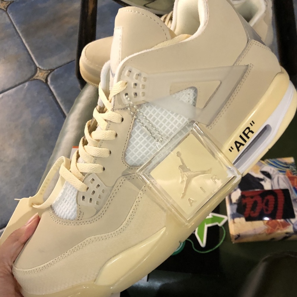 off white 4s